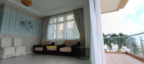 Kuching Apartment | Jia嘉 Homestay With L Balcony at Kuching Riverine Diamond Resort