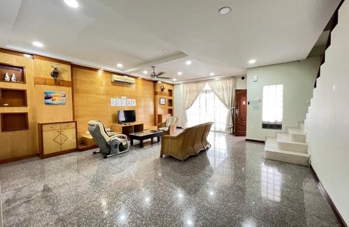 Taman Desa Tebrau House | Discover Jiaxin Homestay - Family-Friendly Stay in Terbau