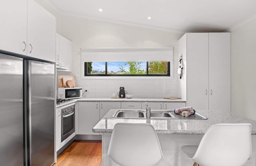 Jindabyne House | Discover Jillamatong 14 - Pet-Friendly Haven in Jindabyne