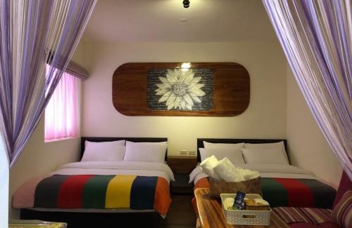 Jinfeng House | Guest Rated 10/10 at Jilufugan B&B with Family Amenities