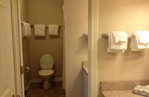 Hancock Resort | Relax at Jiminy Peak Mountain Resort with Pool & Ocean Views