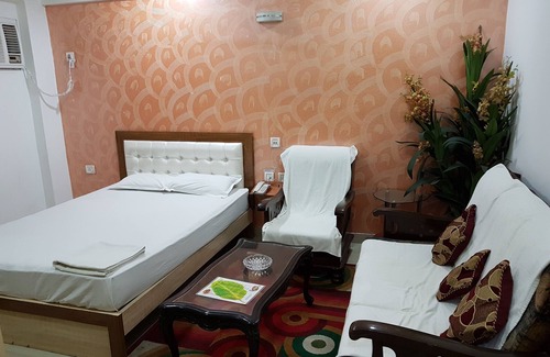 Taltala House | Cozy Stay at Jimmy Guest House: Family-Friendly Amenities