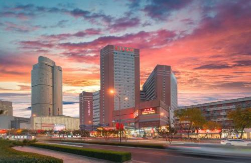 Lixia District Hotel | Discover Jinan Yuquan Simpson Hotel with Breakfast Included
