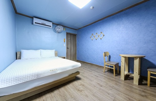 Jindo-gun Hotel | Eco-Friendly Getaway at Jindo Daedong - Guest Rated 10/10