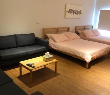 Dongshan House | Explore Jing An Lohas Homestay: Pet & Child Friendly Retreat