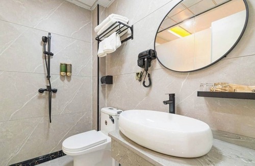 Dongguan City Center Apartment | Jing Du Gong Guan