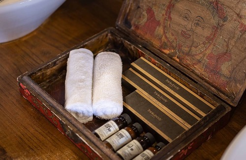 Pingyao Hotel | Experience Elegance at Jing's Residence - 10/10 Rated Stay