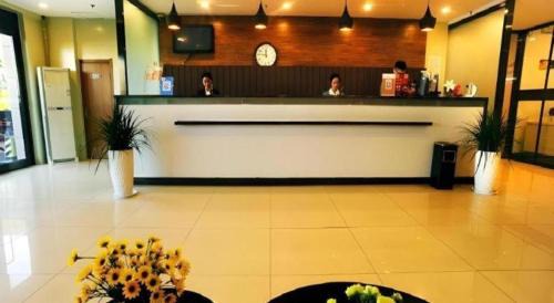 Lixia District Hotel | Discover Jinjiang Inn JiNan Near Daminghu Scenic Area