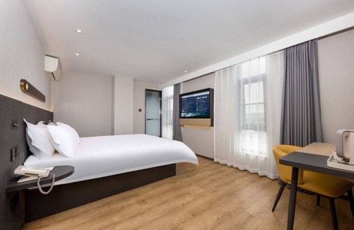 Bao'an Hotel | Convenient Stay at Jinjiang Star Shenzhen Airport