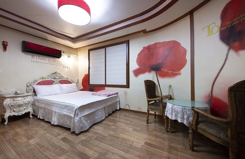 Chinju Hotel | Eco-Friendly Family Stay at Jinju Hera with Breakfast Included