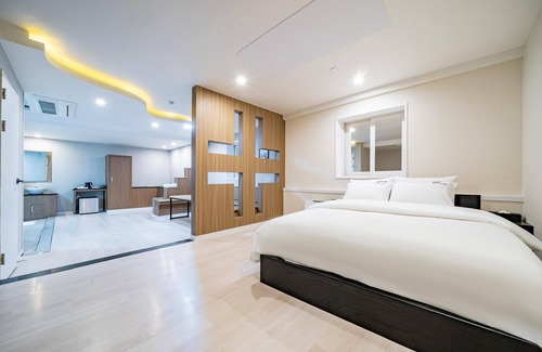 Chinju Hotel | Eco-Friendly Stay at Jinju Hotel Sheja - Family Friendly