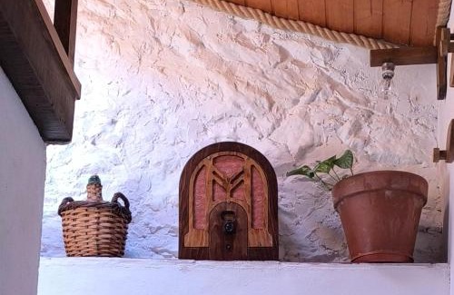 Castillo de Bayuela Apartment | Exceptional Stay at Jinoba25: Child-Friendly Comfort