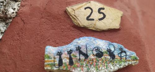 Castillo de Bayuela Apartment | Exceptional Stay at Jinoba25: Child-Friendly Comfort