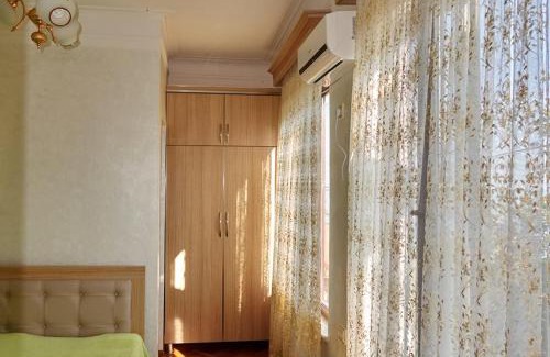 Mtsvane Kontskhi House | Oceanfront Jintcharadze Inn with Family-Friendly Amenities