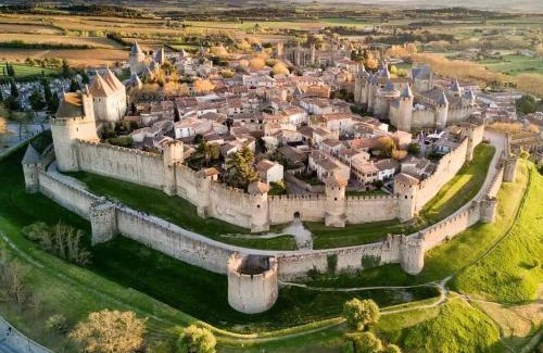 Rieux-Minervois House | Discover Jiovanni: Top-Rated Stay for Families & Pets