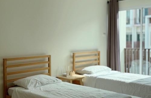Lat Krabang House | Cozy Private Room Near Suvarnabhumi Airport with Pool