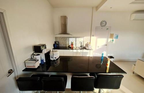 Hin Lek Fai Villa | Inviting Jira Pool Villa: Private Pools and Family-Friendly Fun