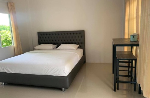 Khon Kaen Hotel | Relaxing Getaway at Jirawadee Resort with Family Amenities