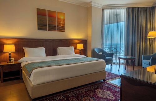 Jiyeh Hotel | Discover Jiyeh Marina Resort Hotel & Chalets with Pool & Spa