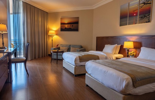 Jiyeh Hotel | Discover Jiyeh Marina Resort Hotel & Chalets with Pool & Spa