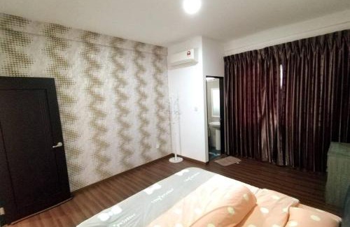Kuching Villa | Family-Friendly Stay at JJ Homestay - Stapok, 4 Stars