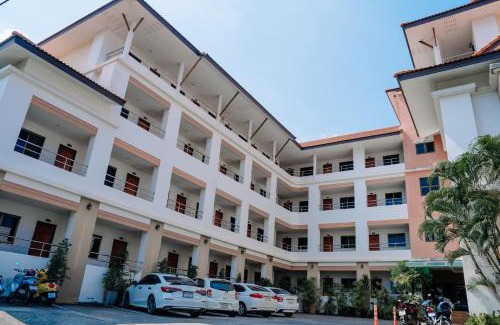 Khon Kaen Hotel | Family-Friendly Stay at JJ Palace with Great Reviews!