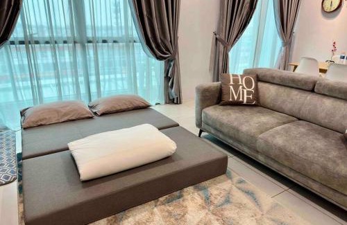 Kuching Apartment | Discover Jk DeLOFTS: Spacious Retreat with Pool & Pet Access