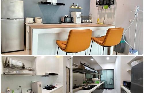 Kuching Apartment | Discover Jk DeLOFTS: Ideal for Large Groups with Pool
