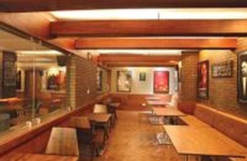 Perambra Hotel | Budget-Friendly Stay at Jk Park Residency Perambra