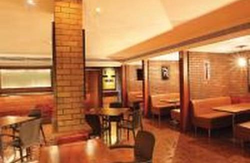 Perambra Hotel | Budget-Friendly Stay at Jk Park Residency Perambra
