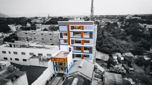 Vellore Hotel | Budget-Friendly JKInn: Wheelchair Accessible & Family Ready