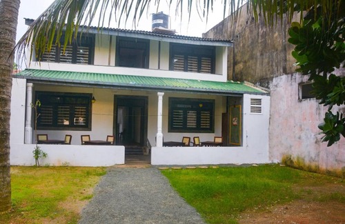 Hikkaduwa House | Oceanfront Escape at JLH Beach Hotel Hikkaduwa