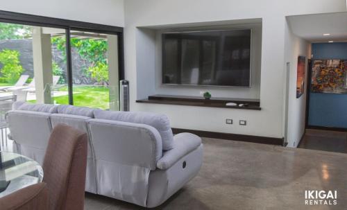 Guacima House | Pet-Friendly Jm House: Poolside Retreat with Great Reviews