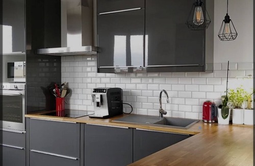 Clichy Apartment | Charming Jo 2024: Family and Pet-Friendly Seine Apartment