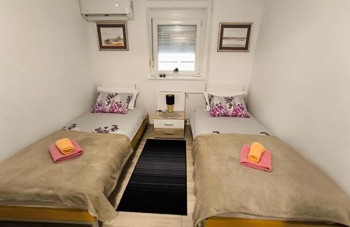 Ljubljana Apartment | Top-Rated JO-MA Apartma with Safe Parking & Pet-Friendly