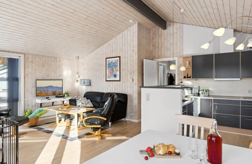 Øksenmølle House | Beachside Retreat "Joar" with Spa & Ocean Views