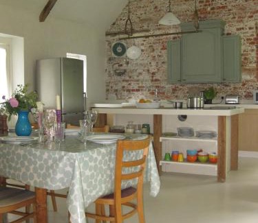 Crockerton House | Discover Job's Mill Cottage: 4-Star Family Retreat