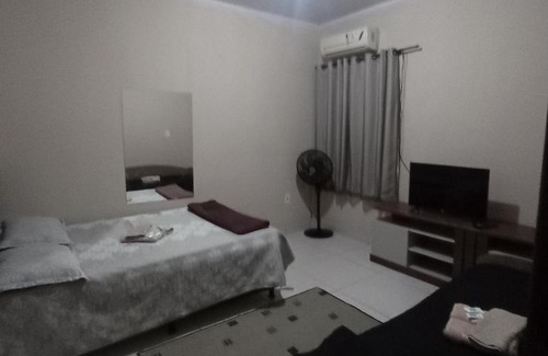 Parque Novo Jockey Apartment | Discover Jockey Apto 1: Family-Friendly Getaway Awaits
