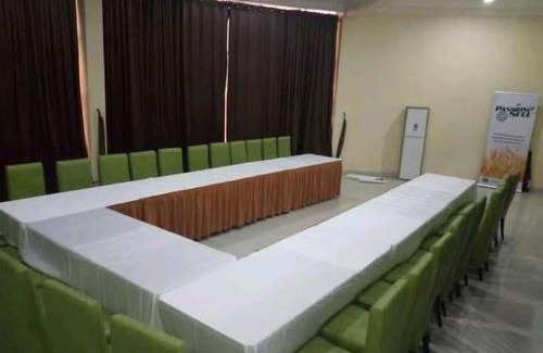 Zaria Hotel | Joclarif Hotel and Suites