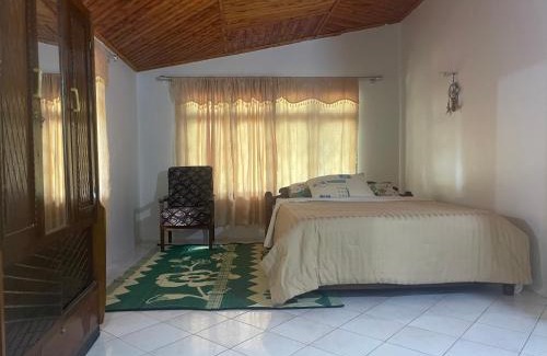 Rombo House | Experience Comfort at Joe & El Heritage Villa with Breakfast