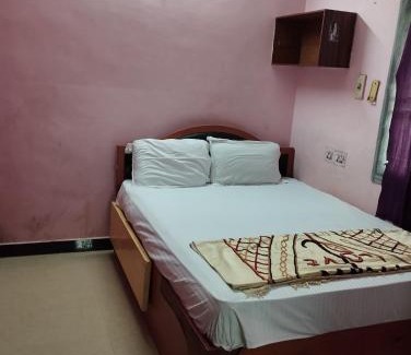 Mudaliarpet Villa | Family-Friendly Joe Niwas Villa - Ideal 3BHK Retreat