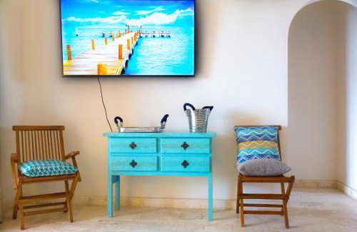 Isla Mujeres House | Relaxing Retreat at Joe's Condo with Ocean View & Pool