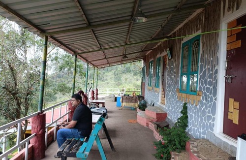 Vattakanal House | Affordable Getaway at Joel's Cottage - Family Friendly!