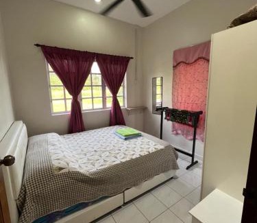 Kampung Gali Hilir House | Cozy Joe’s Homestay in Raub: Family-Friendly Retreat