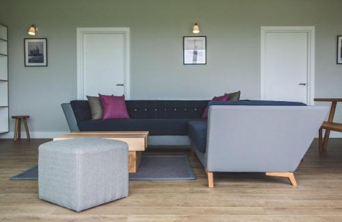 John O'Groats House | Inviting Jog Lodge: 3 Bed Sea-View, Pet & Child Friendly
