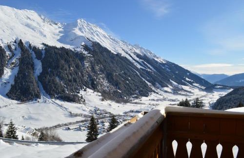 Racines House | Relax at Joglerhof: Pet-Friendly Hotel with Ocean Views