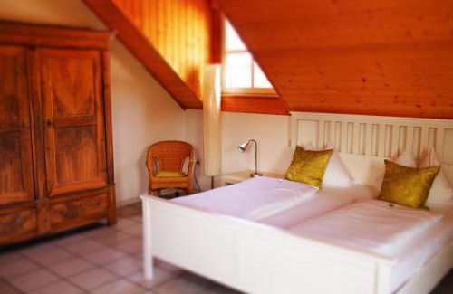 Langsur House | Delightful Johannishof Wein-Café & Gästehaus Awaits You