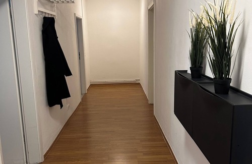 Neumuenster House | Johannisstraße 1 W4 - 3 bedrooms with parking space