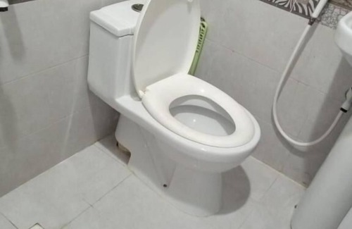 Karachi House | Comfortable Stay at Johar Hill View Guest House