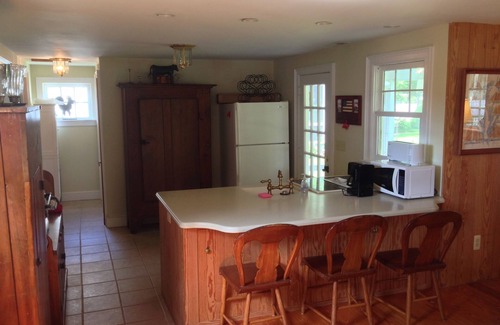 St. Michaels Cottage | Waterview Cottage in St. Michaels - Pet Friendly & Pool Access
